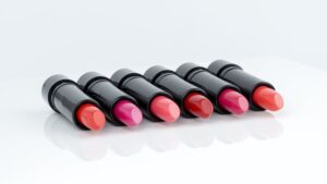 Tips for Applying Moszacos Lipstick Moisturizing Perfectly